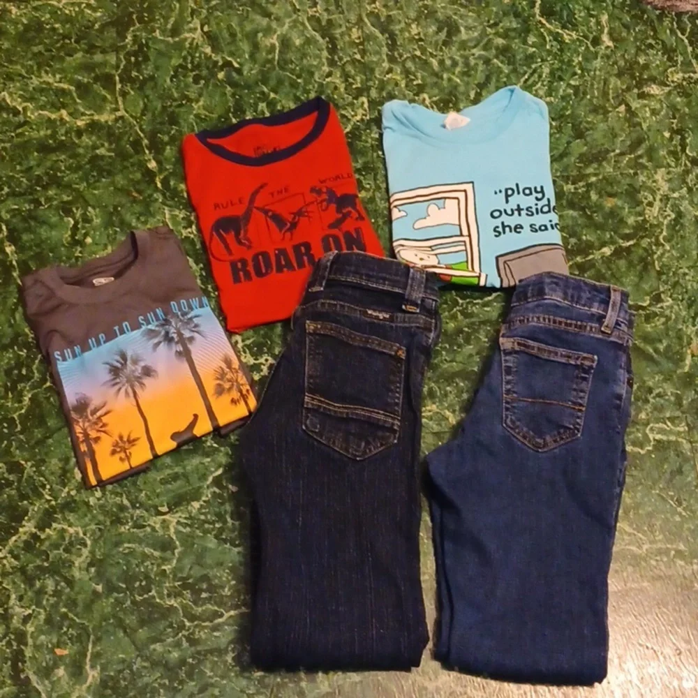 Wrangler jeans size 7, 2 pair, 3 tee shirts size 6-7